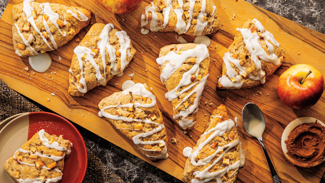 Apple-Cinnamon Vanilla Scones