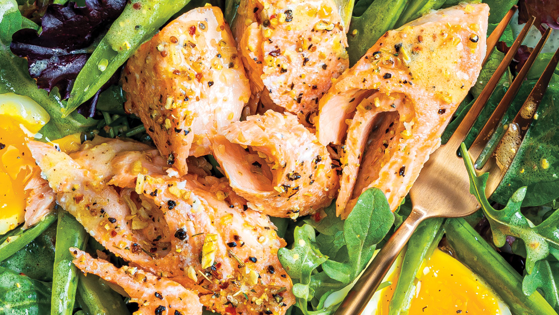 Baby Greens & Salmon Salad 