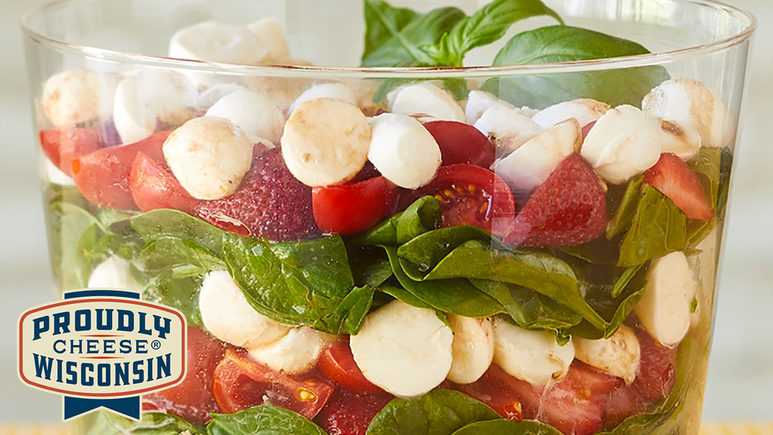 Strawberry-Fresh Mozzarella Caprese Salad