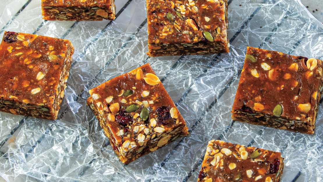 No-Bake Peanutty Date Energy Bars