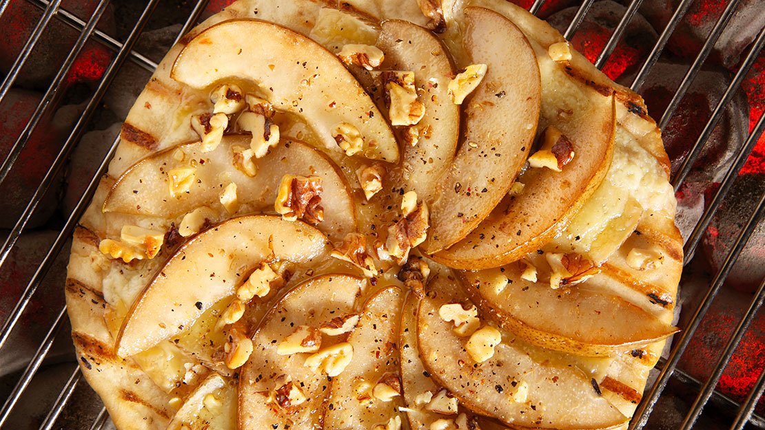 Pear & Walnut Pizza 