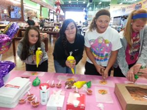 pumpkin-shaped sugar cookies to decoration